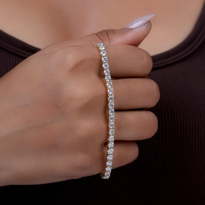 กำไลข้อมือเพชรเทียมทรงกลมเจียระไนแบบบริลเลียนท์ น้ำหนักรวม 7.35 กะรัต ระดับความสะอาด VVS2 สี E-F ได้รับการรับรอง ดีไซน์หรูหรา - Product Image 4