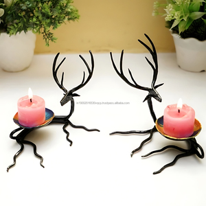 Portavelas de hierro con forma de reno antiguo hecho a mano, decoración tradicional creativa para el hogar, tradiciones indias inspiradas, Ins Tribal único - Product Image 1