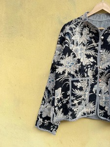 Chaqueta Reversible de Algodón con Estampado Floral para Mujer, Manga Larga, Cuello Camisero, Bolsillo con Parche, Botón Único - Product Image 3