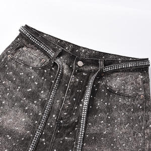 Jean unisexe ample et tendance avec strass, coupe droite et large, style streetwear, confortable et élégant - Product Image 3