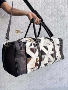 Sacs de voyage en cuir de vachette de haute qualité, sacs uniques conçus par des artisans, sacs de voyage unisexes, sacs de voyage multi-usages, sacs de voyage de grande taille - Product Image 3