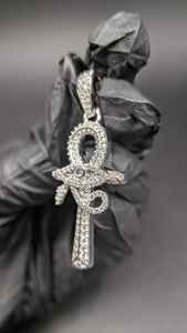 Collier pendentif croix Ankh en moissanite incolore sertie de diamants, en argent 925, style hip-hop, pour hommes spirituels, à prix réduit - Product Image 3