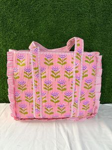 Bolso Tote Tradicional Indio Hecho a Mano, Acolchado, de Algodón con Volantes, Estampado Floral, Bolso de Hombro, Reutilizable, para Compras - Product Image 4
