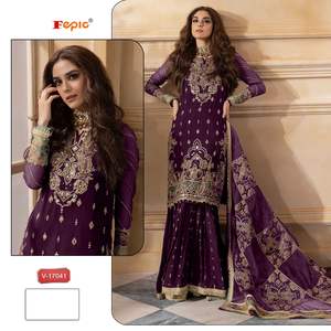Lujoso Shalwar Kameez de Terciopelo Bordado para Mujer, con Dupatta de Organza Bordada, Ropa India y Pakistaní a Juego - Product Image 1