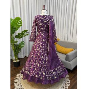 TENNECY Robe de mariée Lehenga la plus vendue avec Dupatta, tenue de mariage indienne, Choli à coupe évasée en soie Fendy lourde - Product Image 1