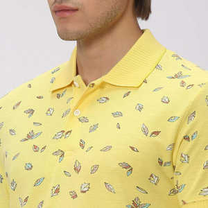 Polo para Hombre con Estampado de Plumas y Hojas en Amarillo Limón, Colección 2026, Casual, Manga Corta, Corte Entallado, Premium, Verano, Piqué - Product Image 2