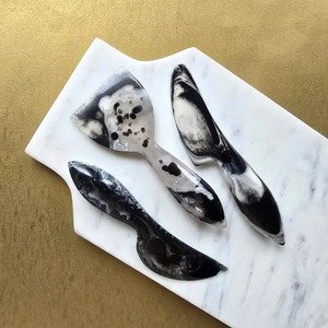 Amazing Design Beautiful Design Resin Handle Durable Dishwasher <b>Safe</b> Food <b>Safe</b> Cheese Knives Set of Three New Production - Product Image 4