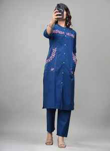 Ensemble Kurti en coton élégant avec pantalon pour femmes, vêtements ethniques confortables et élégants, vente en gros - Product Image 6