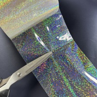 Film de lamination holographique à points superposés à froid 320mmx500m Bopp imperméable pour étiquettes autocollantes