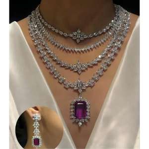 Ensemble de bijoux en laiton pour femmes, de qualité supérieure, fait main, avec placage or antique, style ethnique traditionnel, pour mariage et occasions festives - Product Image 1