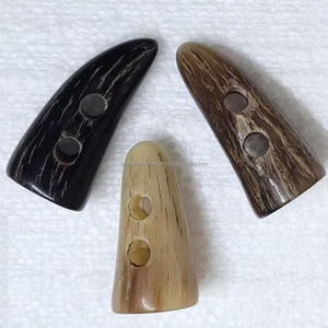 Broche de Hueso de Alta Demanda con 2 Agujeros, Fijación Ecológica Única para Bricolaje - Product Image 5