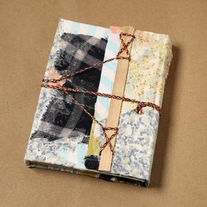Carnet artisanal Hackle fait main en papier sans acide 120 GSM, couverture rigide recouverte de tissu, design imprimé, reliure cousue au fil, cadeau du Rajasthan - Product Image 3