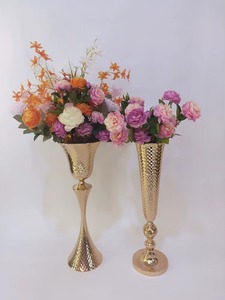 Vases de luxe pour centres de table de mariage, vases décoratifs en métal doré, vases trompettes hauts pour la décoration de sol de mariage, vase à fleurs - Product Image 4
