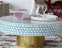 Table basse ronde en os incrusté, motif floral, faite à la main, écologique, style animalier, élégante, artisanale, meuble d'artisanat