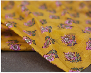 Tissu imprimé à la main en coton 100% écologique |   Tissu léger 90 GSM pour robes, décoration intérieure et plus encore - Hommes/Femmes/Garçons/Filles/Bébés - Product Image 4