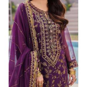 Conjunto de diseñador con top y pantalón y dupatta bordada para fiestas - Product Image 2