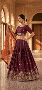 Ensemble de lehenga spécial mariage, lehenga ethnique de style royal, lehenga traditionnel, lehenga richement brodé, tenue ethnique classique - Product Image 3