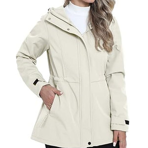 Chaqueta Softshell Ligera para Mujer, Hecha a Medida, Duradera, Cómoda y Adaptada a su Talla Exacta para Actividades al Aire Libre - Product Image 2