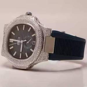 Reloj de Pulsera Cuadrado de Lujo Personalizado para Hombre, Estilo Hip Hop, con Moissanita, Totalmente Cubierto de Diamantes, Esfera Azul, Plateado y Dorado, Analógico - Product Image 3