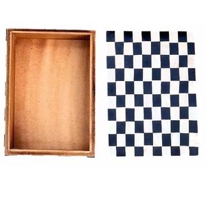Caja de Joyería Decorativa Moderna Hecha a Mano con Incrustaciones de Hueso, Diseño de Tablero de Ajedrez en Blanco y Negro, Organizador de Joyas para Anillos y Pendientes - Product Image 4