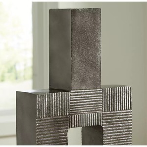 Vase de table en métal géométrique moderne, design industriel fait main, finition argentée, hauteur 39 cm, sculpture décorative - Product Image 5