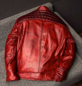Chaqueta de Cuero Roja Hecha a Mano para Hombre, Estilo Vintage, Estilo Motero, Corte Ajustado, Chaqueta de Cuero Genuino Personalizada - Product Image 3