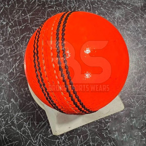 ลูกคริกเก็ต หนังทนทาน เย็บอย่างดี ประสิทธิภาพสูง สำหรับฝึกซ้อมมืออาชีพ แข่งขัน และฝึกฝน อุปกรณ์กีฬา - Product Image 2