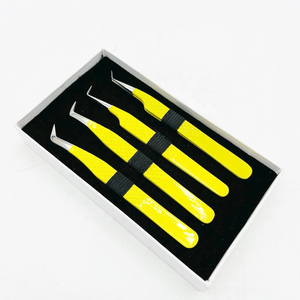 Pince à cils jaune avec revêtement en poudre pour soins personnels, pose et retrait de faux cils, lot de 4 pinces à cils - Product Image 4