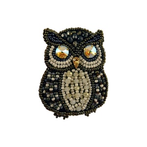 Broche en cuivre hibou avec perle de cristal, broderie à la main, fil de bullion, perles, accessoire de mode pour enfants, pour les cadeaux de mariage et de fête - Product Image 1
