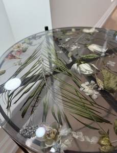 Mesa de Centro de Resina Epoxi con Flores Secas Preservadas - Product Image 2