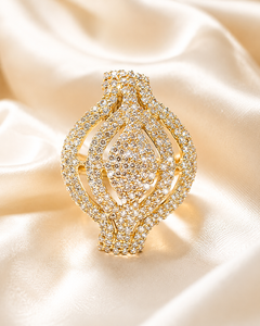 Bague élégante en or 14 carats superposée avec des pierres scintillantes effet diamant, bijoux de mariée élégants pour femmes - Product Image 1