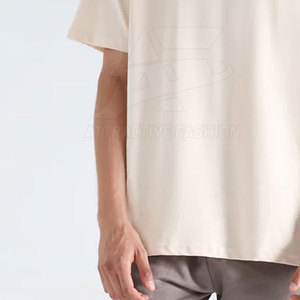 เสื้อยืดทรงบ็อกซี่สไตล์สตรีทแบบสั่งทำพิเศษ เสื้อยืดทรงบ็อกซี่ทันสมัยพร้อมทรงหลวม สัมผัสนุ่ม และดีไซน์ที่ได้แรงบันดาลใจจากเทรนด์แฟชั่น - Product Image 5