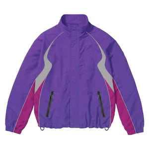 Ensemble de survêtement sportif gaufré pour homme avec logo personnalisé, coupe-vent de jogging respirant en nylon réfléchissant et bandes de passepoil blanc - Product Image 2