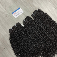 Choix privilégié pour cheveux bouclés : Extensions de tissage de luxe en cheveux humains vierges Remy, traités à la vapeur, 100% cheveux humains vietnamiens, 100g, sans traitement.
