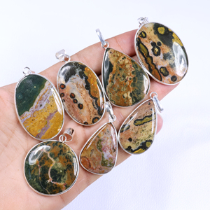 Colgante de Jaspe Oceánico Hecho a Mano de Alta Calidad, BISMILLAH GEMS, Chapado en Plata, Forma de Paz, Diseño Artesanal Único y Moderno - Product Image 1
