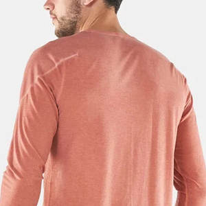 Camiseta de yoga para hombre, 100% poliéster, cuello redondo, ropa deportiva, venta al por mayor. - Product Image 4