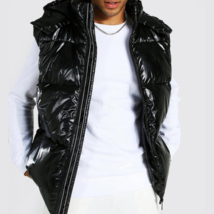 Chaleco Acolchado Negro sin Mangas con Capucha para Hombre, Cortavientos de Poliéster, Cierre de Cremallera, Color Sólido, Grueso, para Invierno - Product Image 1