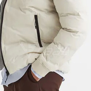 Veste matelassée pour homme, essentielle pour l'hiver en plein air, avec une finition en tissu de haute qualité, confortable - Product Image 4