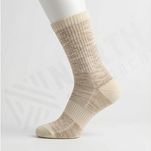 Calcetines de Ciclismo de Diseño de Alta Calidad, Cómodos, Transpirables, a la Moda, Unisex, Personalizables, para Ciclismo de Carretera, con Color Personalizado - Product Image 3