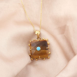 Collier pendentif de haute qualité en œil de tigre naturel avec accent turquoise, forme carrée, chaîne en câble plaqué or, collier statement - Product Image 3