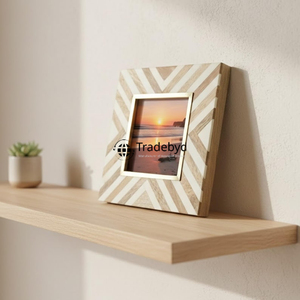 กรอบรูปเรซิ่นฝังลายทำมือ งานฝีมือสร้างสรรค์ คุณภาพพรีเมียม ผิวเงางาม น้ำหนักเบา สวยงาม หรูหรา สำหรับตกแต่ง Tradebyd - Product Image 5