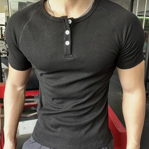 เสื้อยืดเฮนลีย์ชาย แขนสั้น ทรงเข้ารูป ผ้าคอตตอนยืด ใส่เล่นกีฬา ออกกำลังกาย หรือใส่ลำลอง  รับสกรีนโลโก้ - Product Image 4