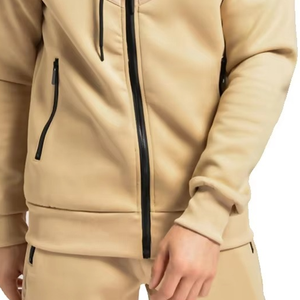 ชุดวอร์มผู้ชายคุณภาพสูง แบบเรียบ ปักโลโก้ได้ตามต้องการ สไตล์สตรีทแวร์ สำหรับฤดูใบไม้ผลิและฤดูร้อน เนื้อผ้าเบาสบาย ระบายอากาศได้ดี รับผลิตแบบ OEM - Product Image 6