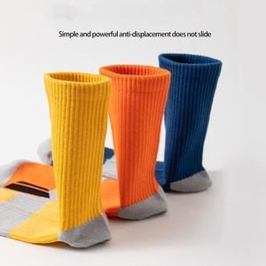 Chaussettes de sport respirantes en coton et élasthanne, tricotées, à motif géométrique, pour usage quotidien, style été, pour hommes - Product Image 4