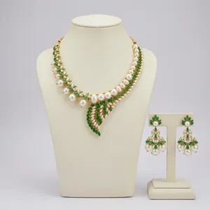 Collar de Perlas de Imitación Chapado en Oro al por Mayor para Mujer, Colgante de Perlas de Agua Dulce y Circonitas, Proveedor de Joyería de Moda de Lujo - Product Image 5