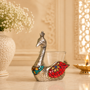 Porte-bougie en verre Cygne Paon finition argentée, artisanal, avec incrustation de pierres, figurine décorative pour décoration de table - Product Image 2