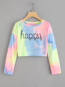 เสื้อฮู้ดดี้ผู้หญิงแบบครอป ผ้าฝ้าย สำหรับฤดูหนาว โลโก้ด้านหน้า ผ้าฟลีซ ทนทาน ผลิตในปากีสถาน - Product Image 2