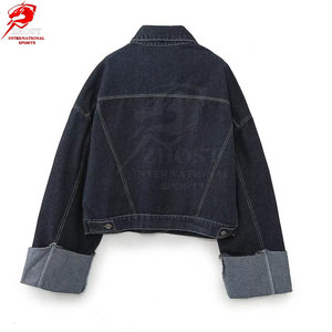 Conjunto coordinado de chaquetas y pantalones de mezclilla para mujer de alta calidad con un diseño cómodo y moderno para el día a día. - Product Image 3