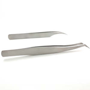 Vente en gros de pinces à cils professionnelles personnalisées avec étiquette privée, en acier inoxydable, étui en cuir, précision durable, antistatique - Product Image 3