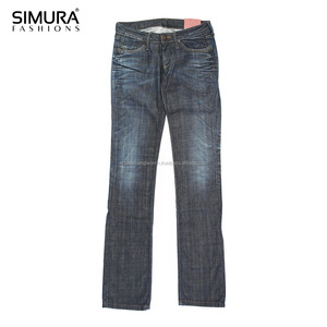 Jeans en denim à jambes larges pour femme, design tendance et élégant, qualité supérieure, vente en gros, éco-responsable, pas cher, achat en ligne - Product Image 4